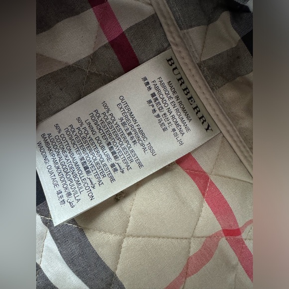 Burberry Fernleigh Quilted Logo Coat, Large, NWOT - Picture 5 of 7